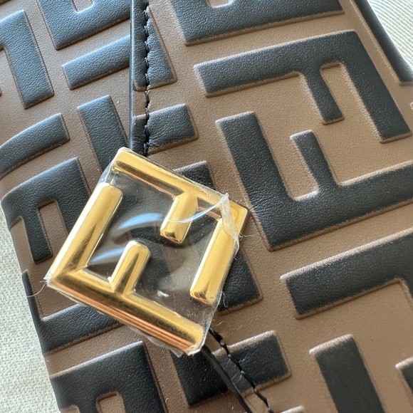 FF Diamonds Continental With Chain - Picture 8 of 16